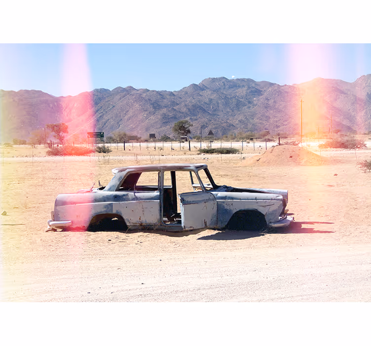 Mural de vehículos coche clásico abandonado - TenVinilo