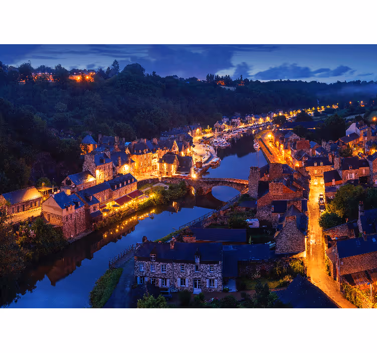 Mural ciudad luces de pueblo medieval - TenVinilo
