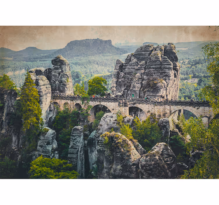 Fotomural naturaleza Hermoso puente de piedra en las montañas - TenVinilo