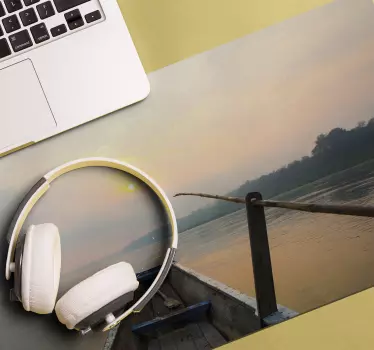 Mouse pad original escena de río sereno - TenVinilo