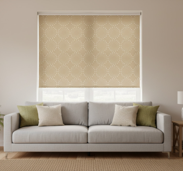 Cortina roller beige fondo beige claro con círculos blancos - TenVinilo