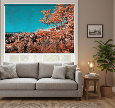 Cortina roller living comedor árboles con hojas naranjas - TenVinilo