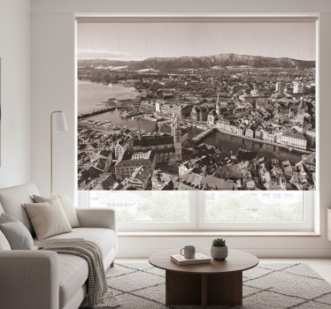 Cortina roller living comedor zürich con montañas de fondo - TenVinilo