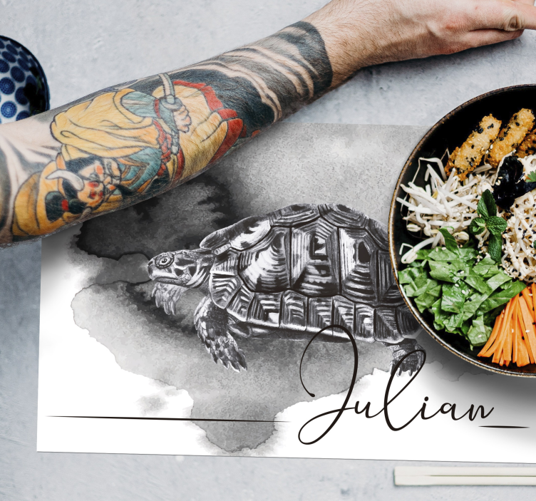 Mantel individual tortuga tono gris con nombre - TenVinilo