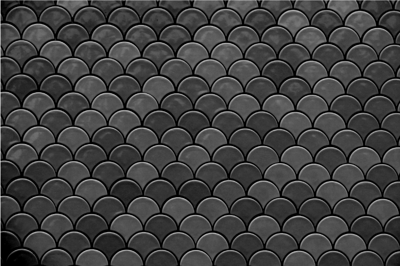 Mantel individual patrón Escamas negras - TenVinilo