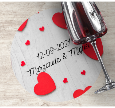 Posavasos boda personalización de corazones y fecha - TenVinilo