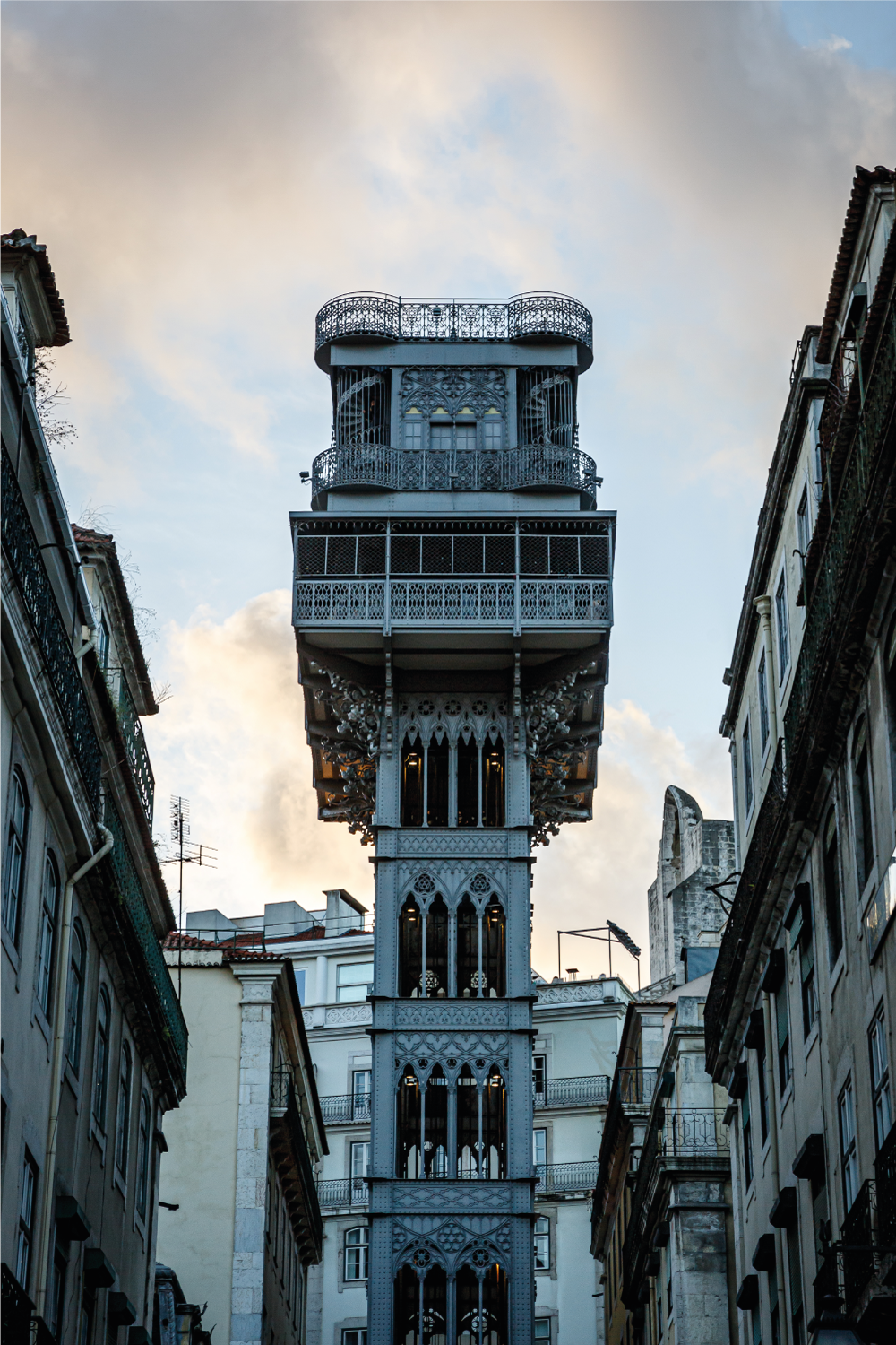 Poster salón ascensor de lisboa - TenVinilo
