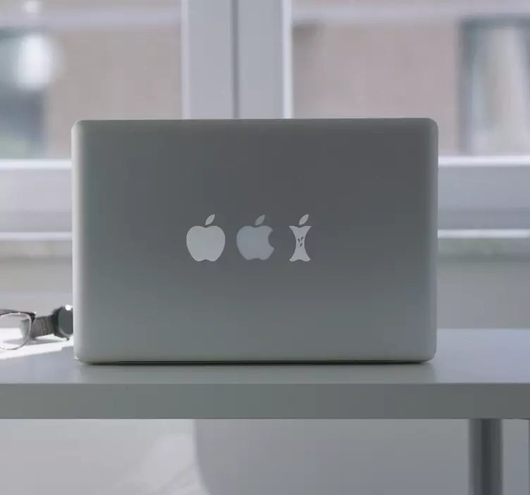 Pegatina de fruta Manzana masticada - TenVinilo