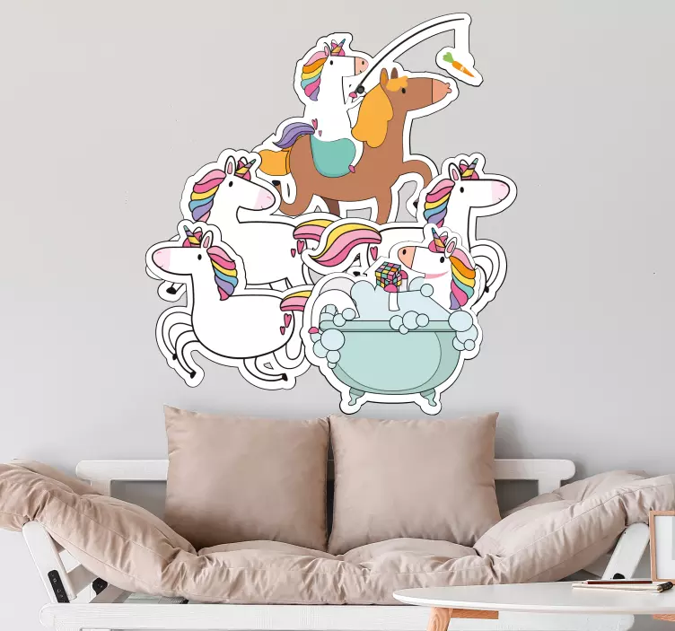 Vinilo infantil para pared colección de unicornios coloridos - TenVinilo