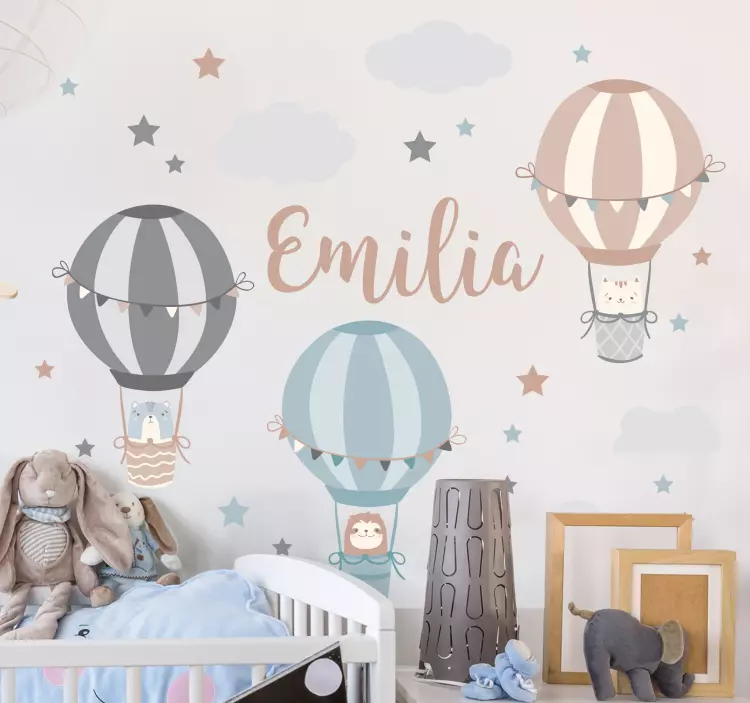 Vinilo infantil para pared globos aerostáticos con nombre - TenVinilo
