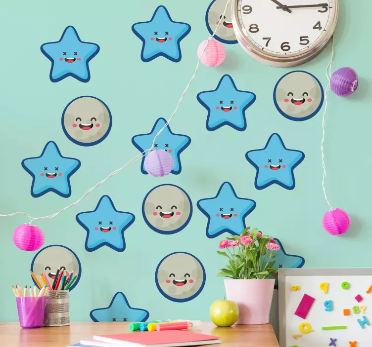 Vinilo infantil para pared sonrisas de estrella juguetonas - TenVinilo