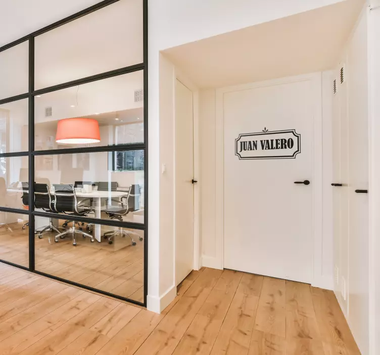 Vinilo para puerta etiqueta nombre - TenVinilo