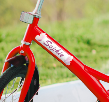 Calca para bicicleta pequeñas mariposas con nombre - TenVinilo