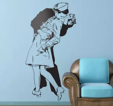 Vinilo decorativo beso marinero New York - TenVinilo