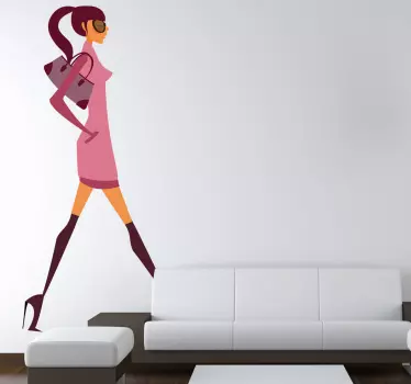 Vinilo decorativo chica fashion paseando - TenVinilo