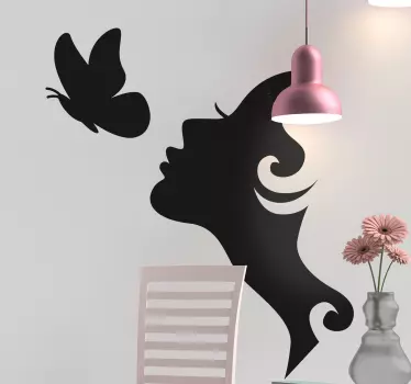 Vinilo decorativo salón de belleza mujer y mariposa - TenVinilo