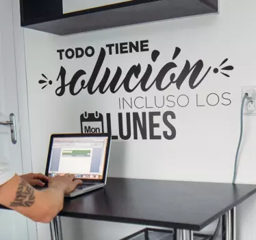Vinilo frase pared todo tiene solución - TenVinilo