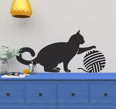 Vinilo infantil gato madeja lana - TenVinilo