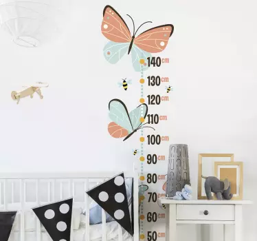 Vinilo medidor infantil mariposas de crecimiento - TenVinilo