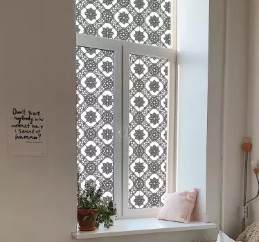Vinilo para ventanas patrón floral clásico - TenVinilo