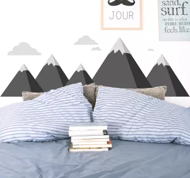 Vinilo para niños de montañas con nubes - TenVinilo