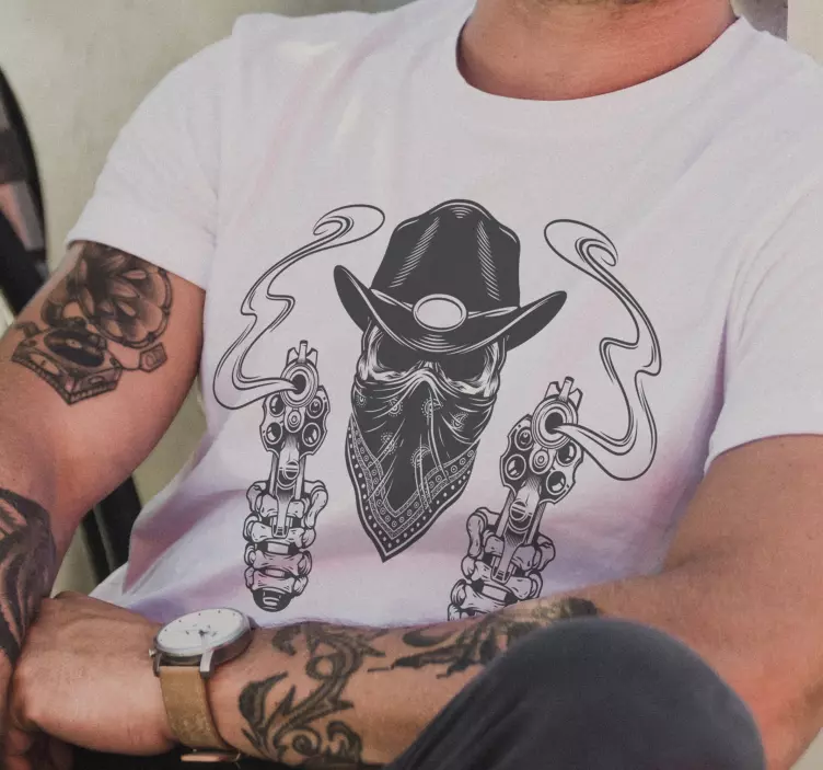 Camiseta cowboy con calavera y revólver vaquero - TenVinilo