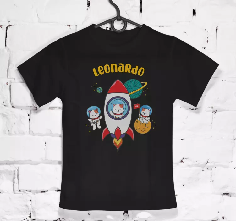 Camisetas con nombre Diseño de galaxia con nombre - TenVinilo