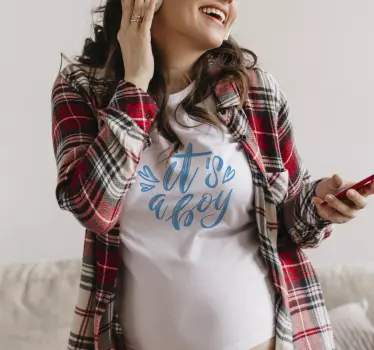 Camiseta bebé anuncio de embarazo - TenVinilo