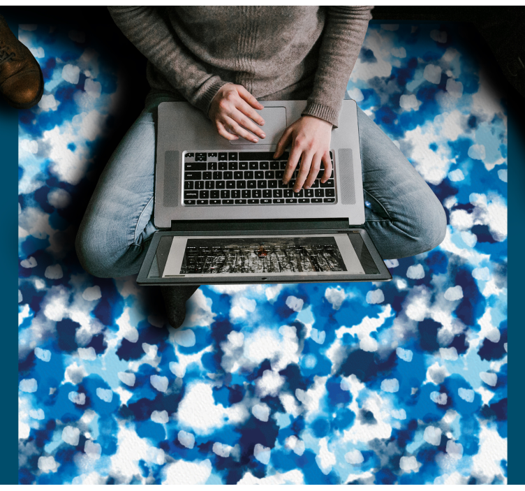 Alfombra vinílica infantil patrón de nubes azules - TenVinilo