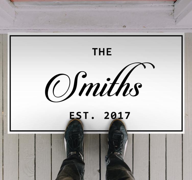 Alfombra vinílica con nombre y fecha familia - TenVinilo