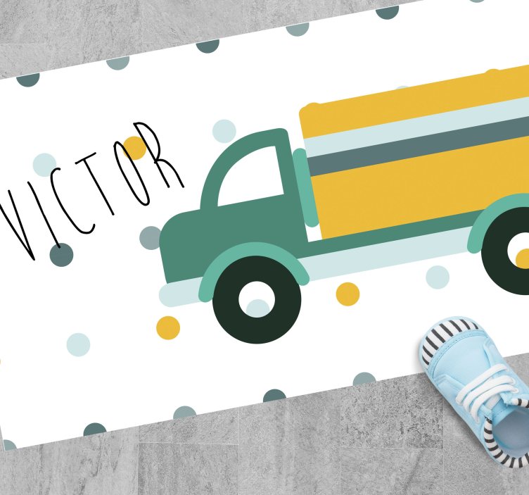 Alfombra vinílica infantil camión con nombre - TenVinilo