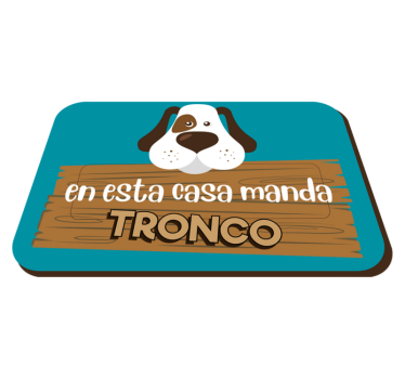 Alfombra de vinilo con nombre En esta casa el perro manda - TenVinilo