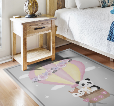 Alfombra de vinilo bebé Animales nórdicos en globo aerostático. - TenVinilo
