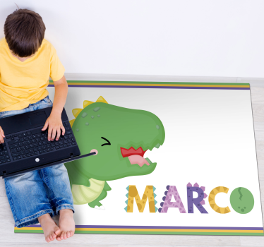 Alfombra de vinilo con nombre Dinosaurio verde con nombre - TenVinilo