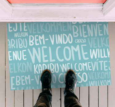 Alfombra de vinilo recibidor Bienvenido en idiomas - TenVinilo