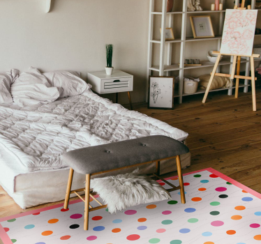 Alfombra vinílica dormitorio patrón de puntos coloridos - TenVinilo