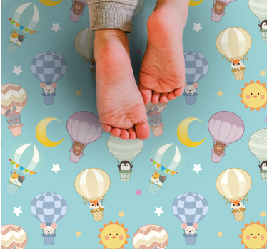 Alfombra vinilo infantil Globos de colores con animales lindos - TenVinilo