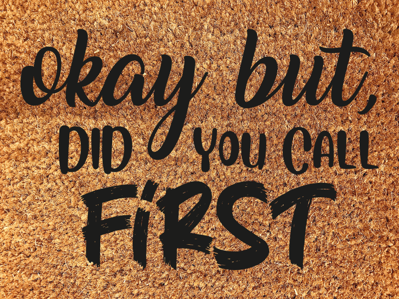 Alfombra vinílica recibidor frase divertida bienvenida - TenVinilo